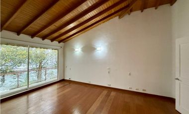 Casa en Arriendo en Envigado sector Benedictinos