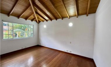 Casa en Arriendo en Envigado sector Benedictinos