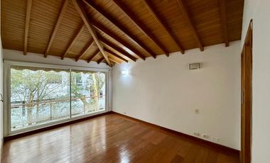 Casa en Arriendo en Envigado sector Benedictinos