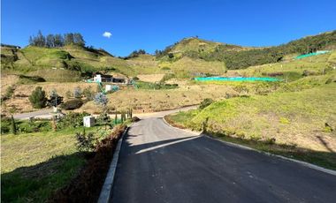 Lote en el retiro.unidad cerrada.pantanillo