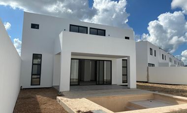Casa en Venta de 3 recámaras en Temozón, Mérida