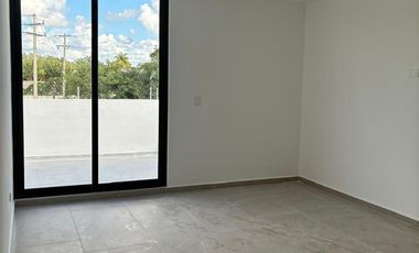 Casa en Venta de 3 recámaras en Temozón, Mérida