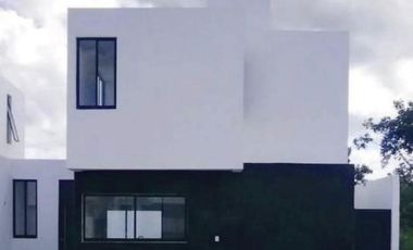 CASA EN VENTA EN TAGORA RESIDENCIAL MODELO PLUS, CONKAL.