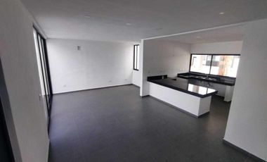 CASA EN VENTA EN TAGORA RESIDENCIAL MODELO PLUS, CONKAL.