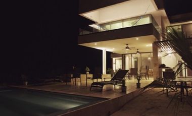 RESIDENCIA EN VENTA FRENTE AL MAR EN LAS PLAYAS DE SAN BRUNO, YUCATÁN.