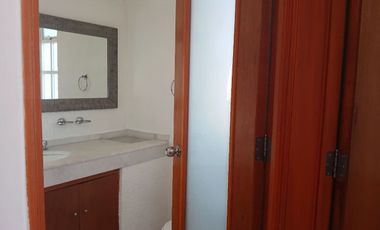 Casa en RENTA, en Ciudad Satélite Cod. Sr535 