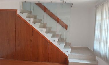 Casa en RENTA, en Ciudad Satélite Cod. Sr535 