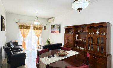 Departamento de tres ambiente en venta en las torres de coto en Sarandi