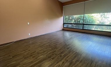 Excelente propiedad en Jardines de la Montaña