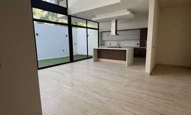 Casa a estrenar en Fuentes del Pedregal