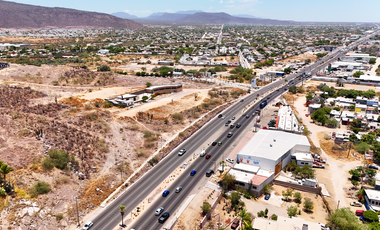 Terreno en Renta en La Paz, Sobre Blvd Forjadores