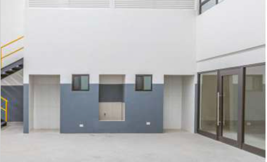 BODEGA COMERCIAL EN PARQUE SANTA CATARINA