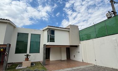 Casa en renta 2 recámaras y estudio, Fracc. Plaza San Diego