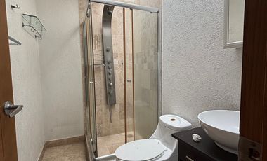 Casa en renta 2 recámaras y estudio, Fracc. Plaza San Diego