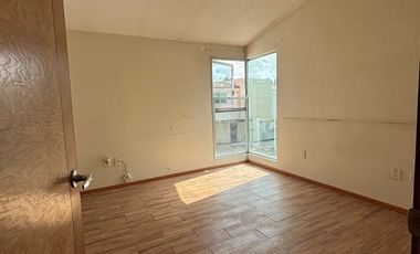 Casa en renta 2 recámaras y estudio, Fracc. Plaza San Diego