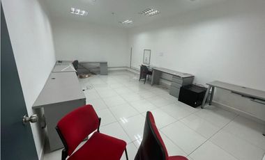 ALQUILER LOCAL EN LOS PUEBLOS CON AIRES Y PLANTA 750 M2 YA LISTO mld