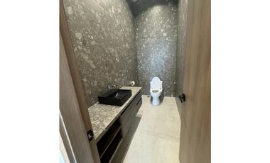 Venta de o alquila oficina en Marbella (BICSA Financial Center) GTA