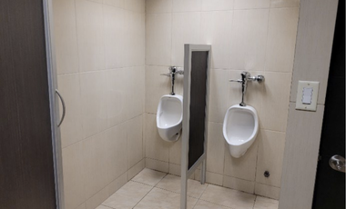 SAN FRANCISCO / LOCAL DE ESQUINA EN VIA PORRAS DE  2235M / 2 NIVELES