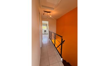 Venta dúplex en complejo hogar obrero Paso Del Rey