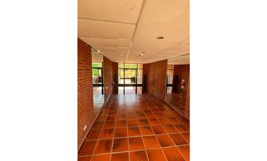 Venta dúplex en complejo hogar obrero Paso Del Rey