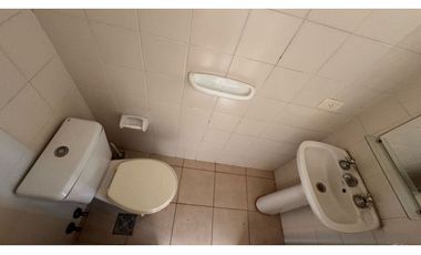 Venta dúplex en complejo hogar obrero Paso Del Rey