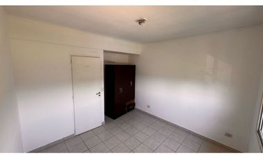 Venta dúplex en complejo hogar obrero Paso Del Rey