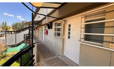 Venta dúplex en complejo hogar obrero Paso Del Rey