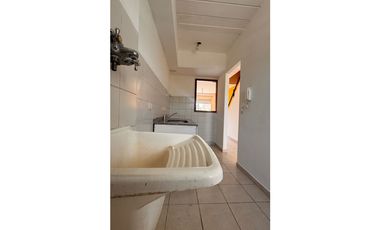 Venta dúplex en complejo hogar obrero Paso Del Rey