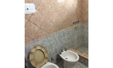 Calle 141 entre 58 y 59 - Departamento en Venta