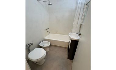 VENTA DEPTO 3 AMB CON DEP. A LA CALLE CON BALCON Y PATIO RECOLETA