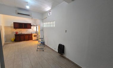 Departamento Tipo Casa en alquiler en Wilde Centro