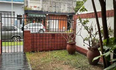 Casa PH en alquiler en Moron Sur