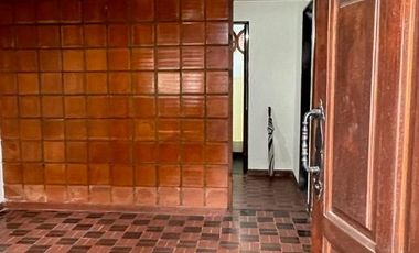 Casa PH en alquiler en Moron Sur