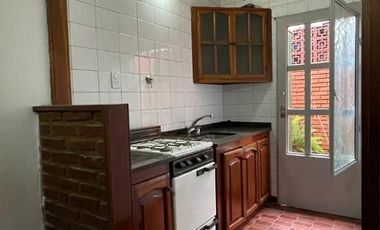 Casa PH en alquiler en Moron Sur