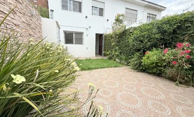 Casa - Chalet en Venta en Villa Primera