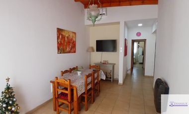 Casa en venta c/ cochera en 9 de Julio