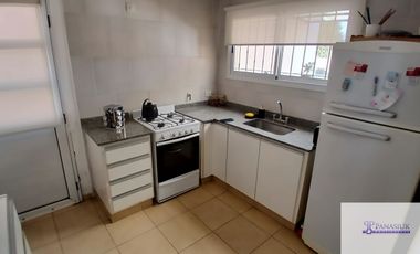 Casa en venta c/ cochera en 9 de Julio