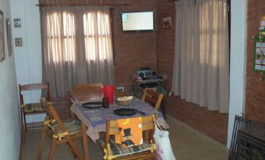 AT113. TALA HUASI. CASA DE 2 DORMITORIOS CON PILETA (5 PAX)