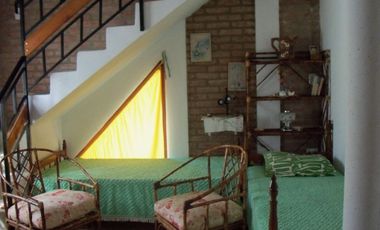 AT113. TALA HUASI. CASA DE 2 DORMITORIOS CON PILETA (5 PAX)