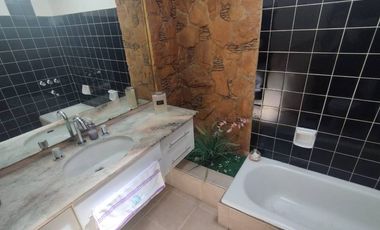 Departamento Tipo Casa en venta en Remedios de Escalada Este