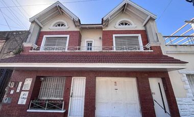 Casa PH en venta en Lanus Este