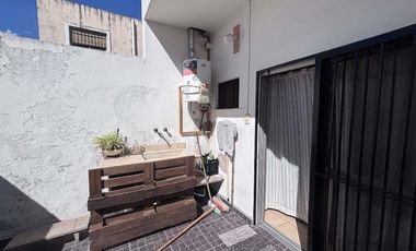 Casa PH en venta en Lanus Este