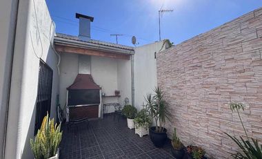Casa PH en venta en Lanus Este