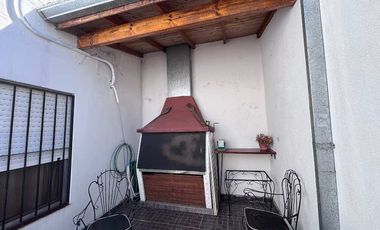 Casa PH en venta en Lanus Este