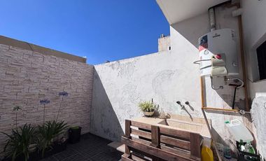 Casa PH en venta en Lanus Este