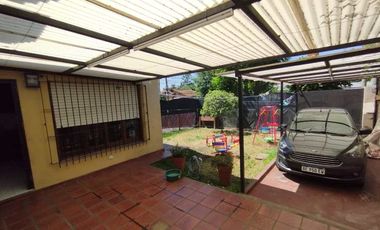 Casa en alquiler en Castelar Sur