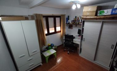 Casa en alquiler en Castelar Sur
