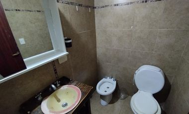 Casa en alquiler en Castelar Sur