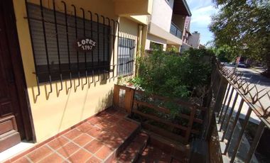 Casa en alquiler en Castelar Sur