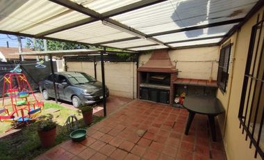 Casa en alquiler en Castelar Sur